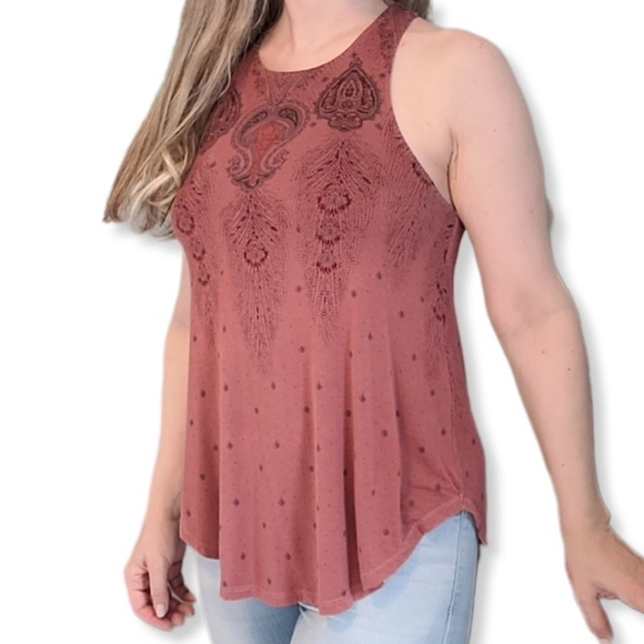 AMERICAN EAGLE OUTFITTERS Soft & Sexy Tank - Picture 1 of 8